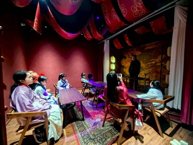 天山区互动剧场策划